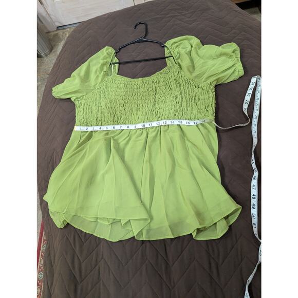 Pretty green smocked short sleeve peasant top by American Bling size 3X NWT - Picture 6 of 7